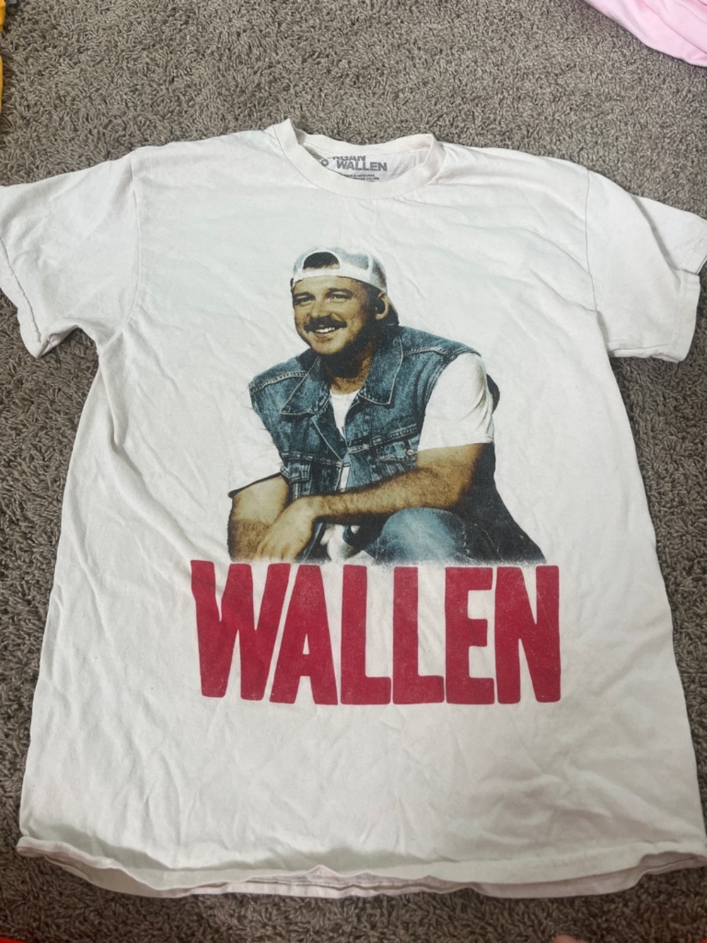 Wallen Graphic  T-Shirt in White